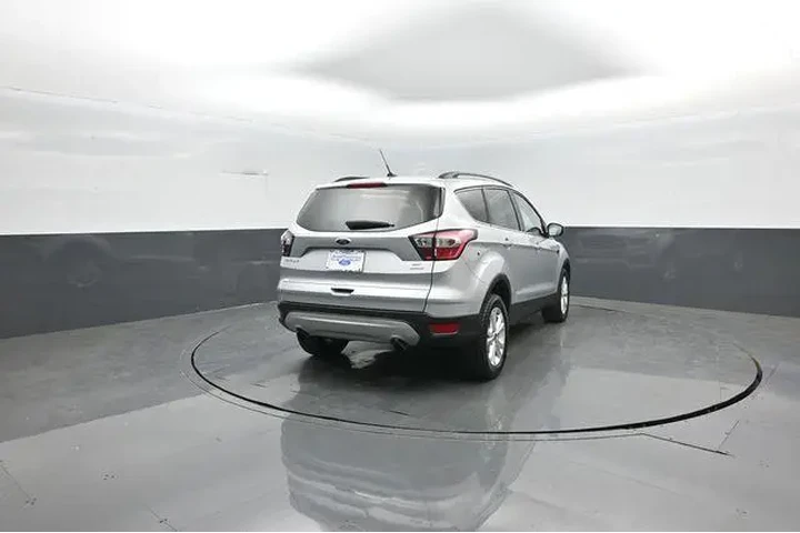 $14677 : Ford Escape 2017 SE 4dr SUV image 7