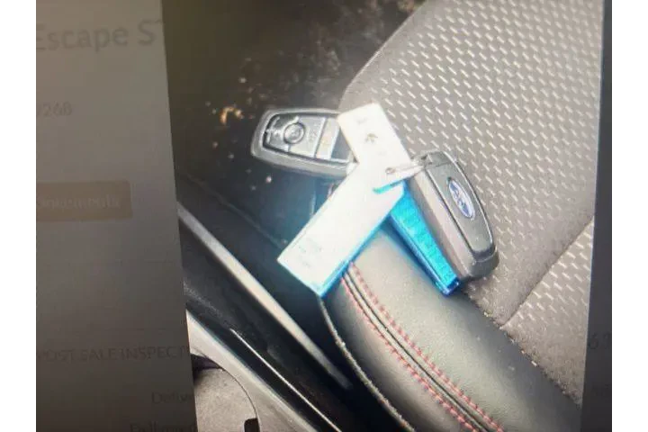 $27894 : Ford Escape 2025 ST-Line 4dr image 8