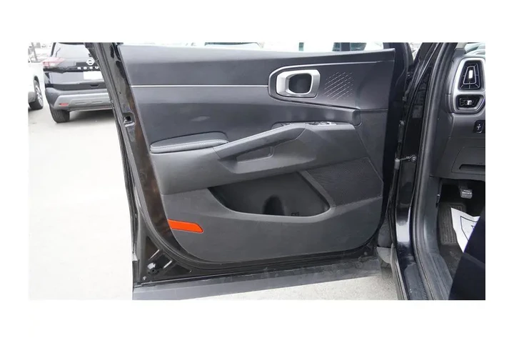 $20700 : 2022 Sorento LX image 10