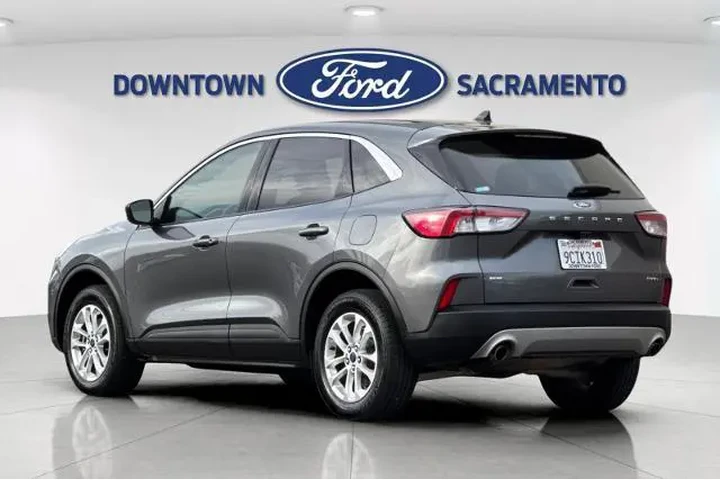 $16994 : Ford Escape 2022 AWD SE 4dr image 8