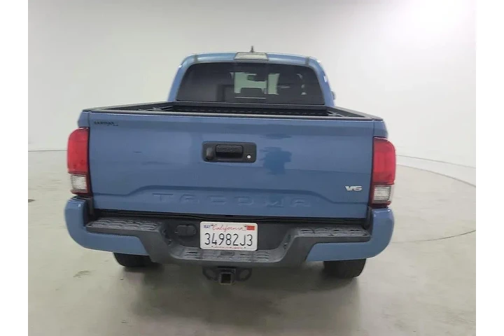 $33998 : Toyota Tacoma 2019 4x4 TRD S image 6