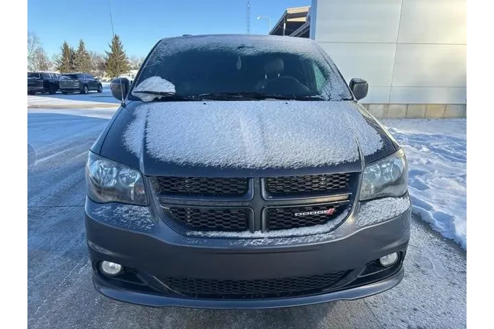 $9000 : Dodge Grand Caravan 2017 GT image 1