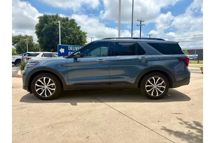 $39673 : Ford Explorer 2025 ST-Line 4 image 6