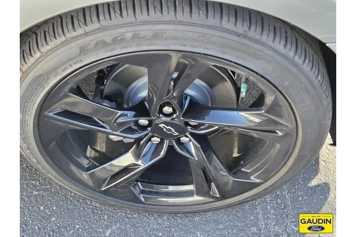 $27900 : Chevrolet Camaro 2023 LT 2dr image 5