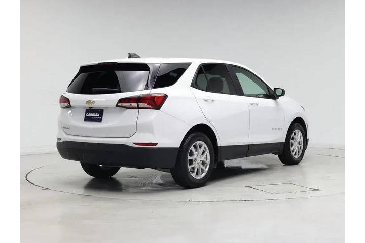 $18998 : Chevrolet Equinox 2022 LS 4d image 8