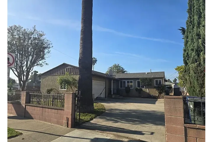 $2400 : NICE SINGLE FAMILY HOUSE. LA image 1