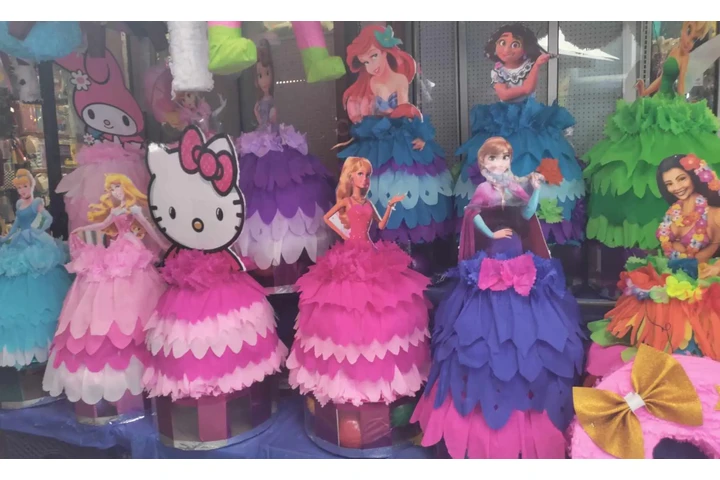 Piñatas Personalizadas image 5