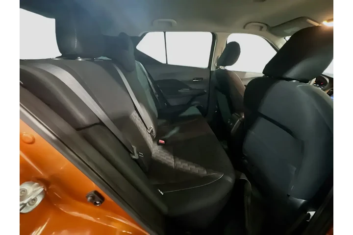 $16450 : Nissan Kicks 2023 SV 4dr Cro image 7
