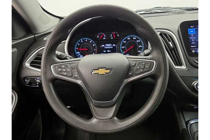 $15998 : Chevrolet Malibu 2023 LT 4dr image 10