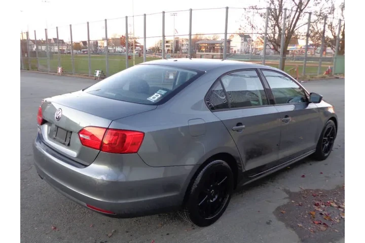 $7950 : 2013 Jetta S image 8