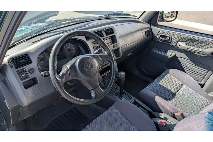 $10990 : 1998 RAV4 Special Edition L image 3