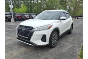 $17038 : Nissan Kicks 2023 SV 4dr Cro thumbnail