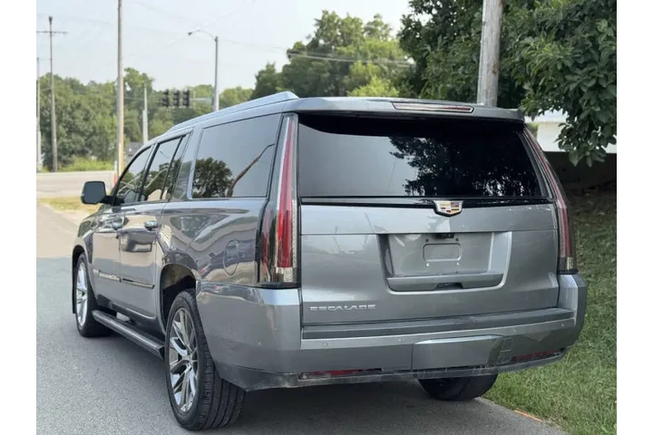 $21999 : 2019 Escalade ESV Premium Lux image 5