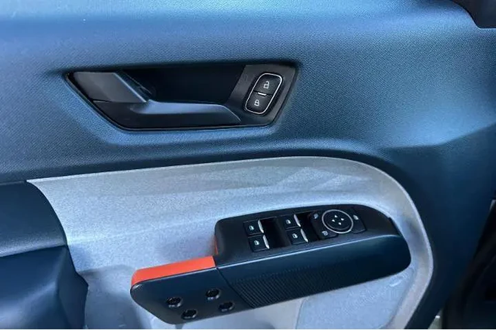 $31995 : Ford Maverick 2024 AWD XLT 4 image 10