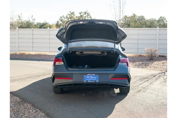 $23681 : 2024 Elantra Hybrid Blue image 6