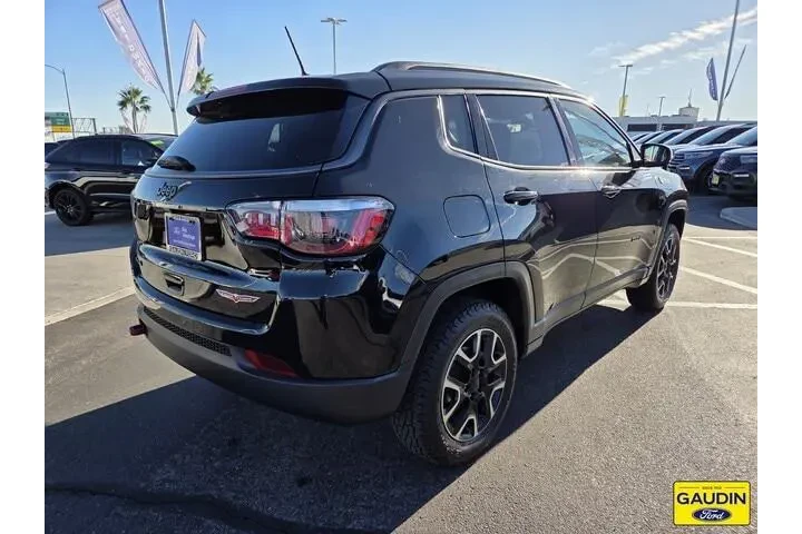 $14900 : Jeep Compass 2020 4x4 Trailh image 8