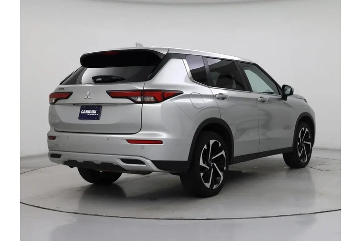 $23998 : Mitsubishi Outlander 2024 SE image 8