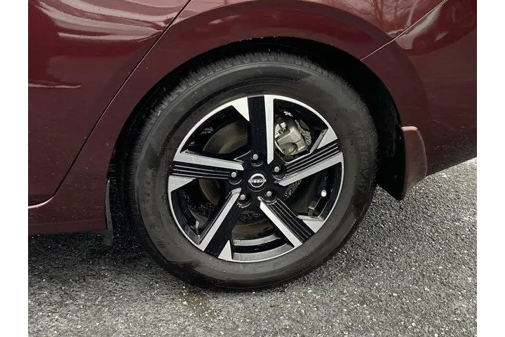 $19950 : Nissan Sentra 2025 SV 4dr Se image 9