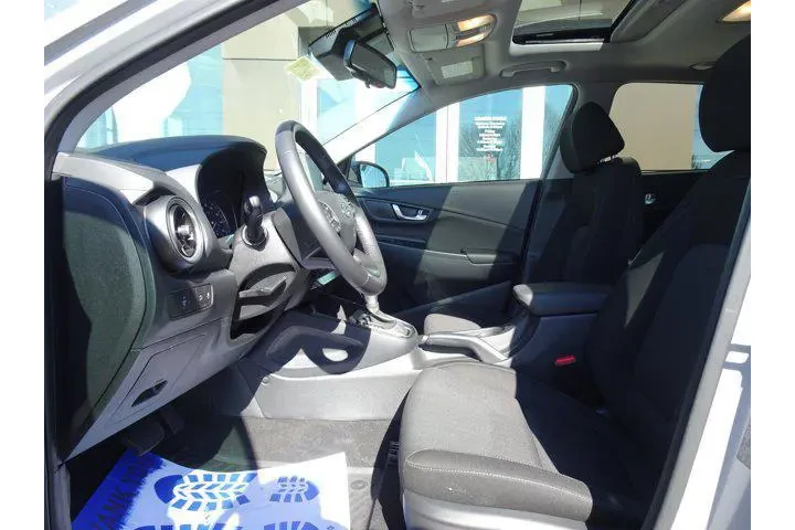 $21971 : Hyundai KONA 2023 SEL 4dr Cr image 8