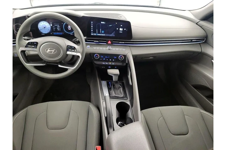 $17998 : Hyundai ELANTRA 2024 SEL 4dr image 9