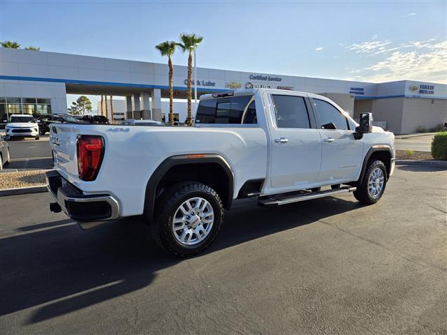 $57895 : Pre-Owned 2022 Sierra 2500HD image 6