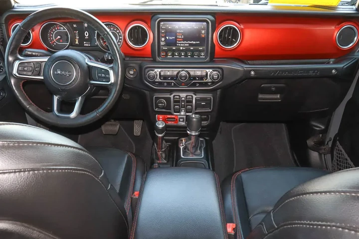$30587 : 2018 Wrangler Unlimited Rubic image 10