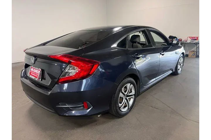 $17684 : Honda Civic 2018 LX 4dr Seda image 3