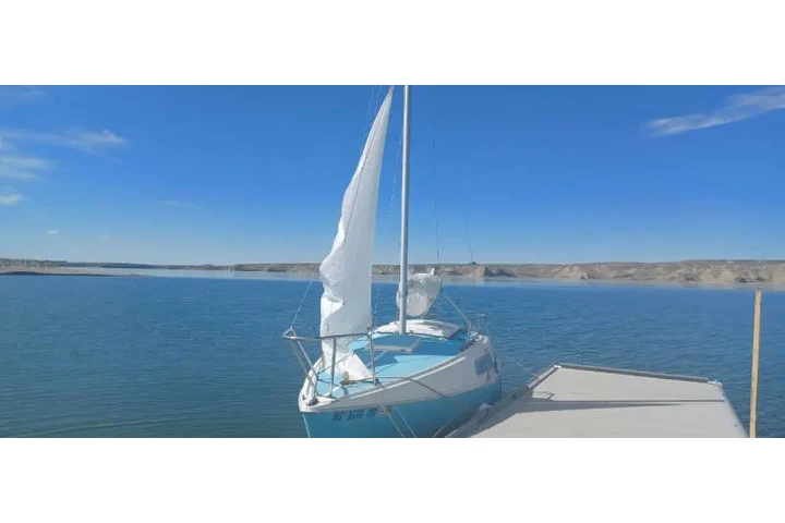 $18995 : 1974 coastal sailboat image 2