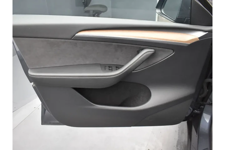 $24995 : Tesla Model Y 2022 AWD Long image 10