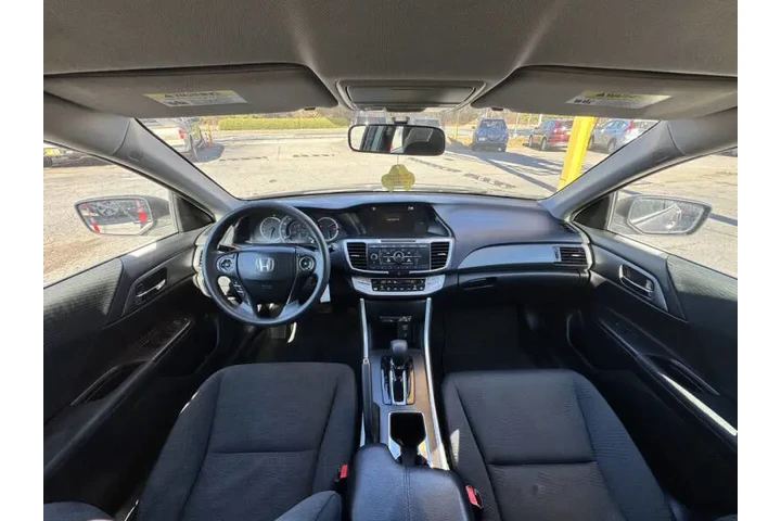 2015 Accord LX image 9