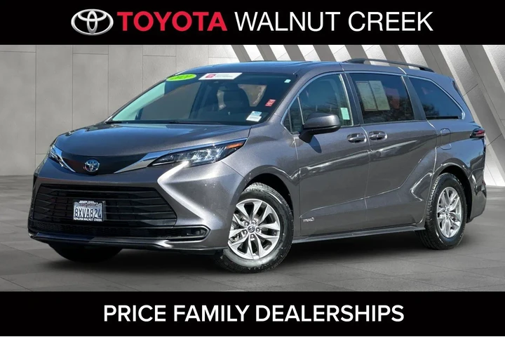 $36900 : Toyota Sienna 2021 AWD LE 8- image 1