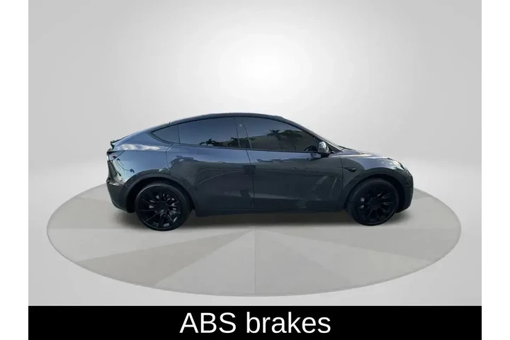 $28000 : Tesla Model Y 2024 Long Rang image 8