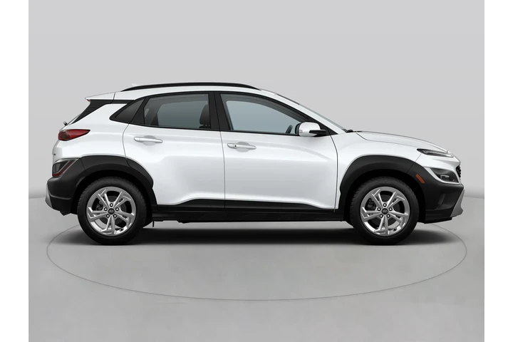 $17987 : Hyundai KONA 2023 AWD SEL 4d image 9