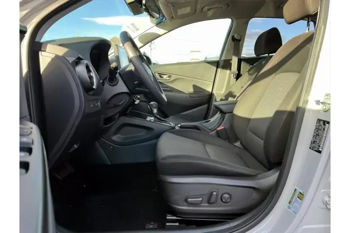 $22239 : Hyundai KONA 2023 AWD SEL 4d image 8