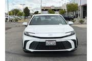 $32980 : Toyota Camry 2025 SE 4dr Sed thumbnail
