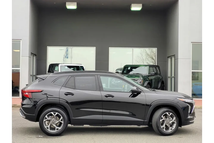 $22898 : Chevrolet Trax 2025 LT 4dr C image 3