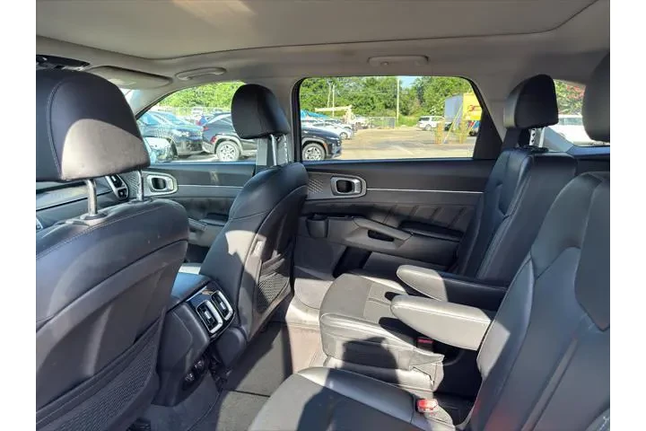 $26500 : Kia Sorento 2022 AWD SX 4dr image 9