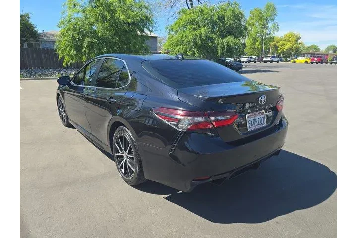 $25995 : Toyota Camry 2022 AWD SE 4dr image 5