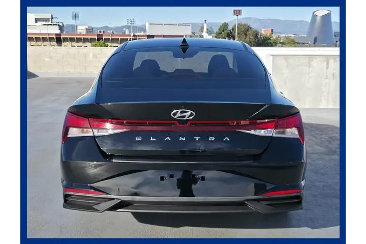 $17725 : Hyundai ELANTRA 2023 SEL 4dr image 10