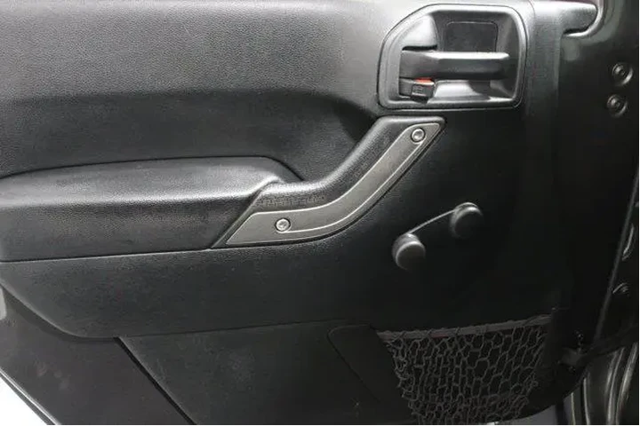 $22940 : Jeep Wrangler JK Unlimited 2 image 3