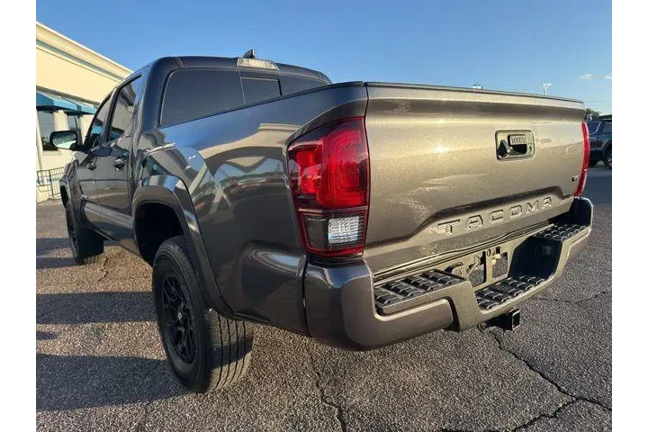 $29996 : Toyota Tacoma 2022 4x2 TRD O image 6
