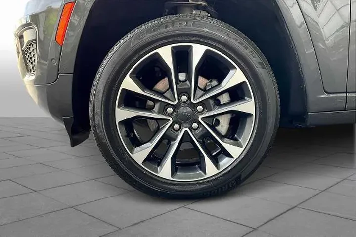 $31983 : Jeep Grand Cherokee 2022 4x4 image 10