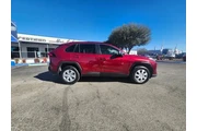 $17998 : Toyota RAV4 2019 LE 4dr SUV thumbnail