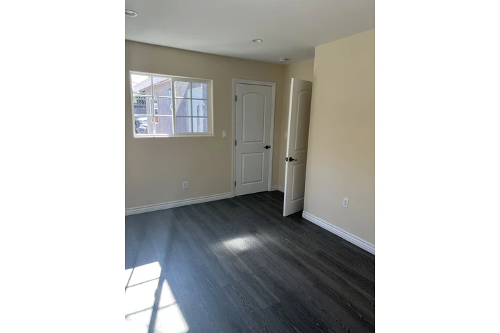 $2600 : Casa De Renta image 2