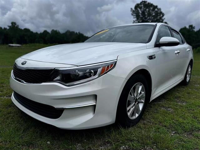 $14990 : 2018 KIA OPTIMA image 2