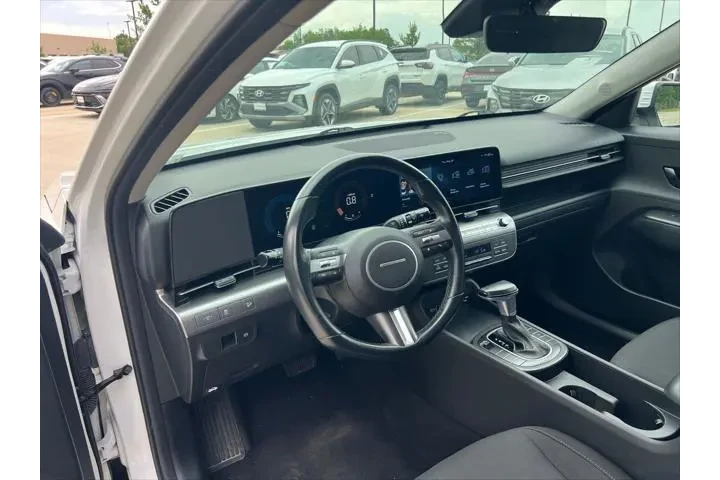 $20443 : Hyundai KONA 2024 SEL 4dr Cr image 10