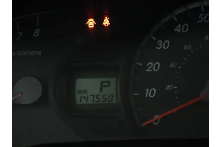 $10599 : Toyota Sienna 2011 LE 8-Pass image 5