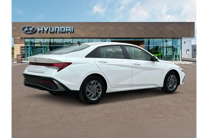 $21990 : Hyundai ELANTRA 2024 SEL 4dr image 8