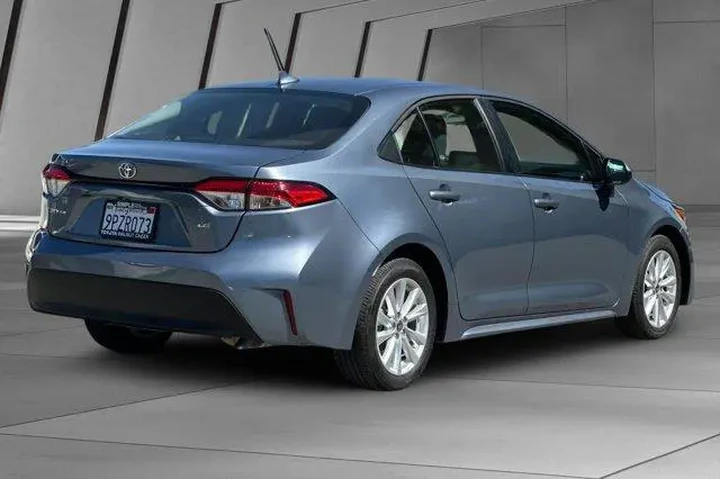 $24500 : Toyota Corolla 2025 LE 4dr S image 4