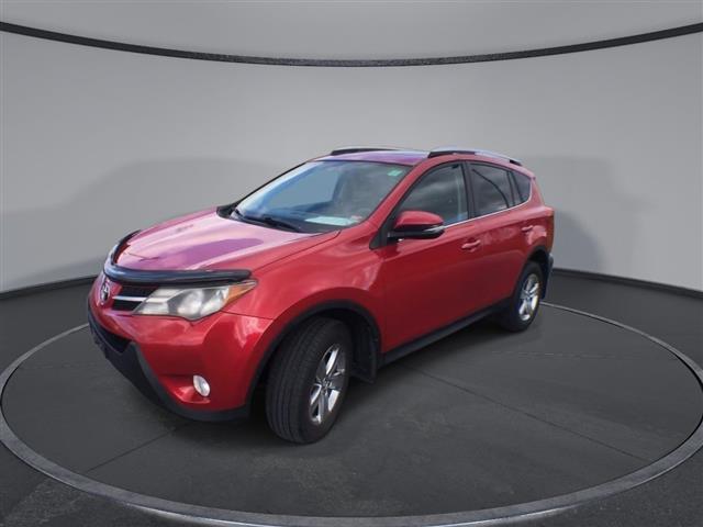 $14500 : PRE-OWNED 2015 TOYOTA RAV4 XLE image 4